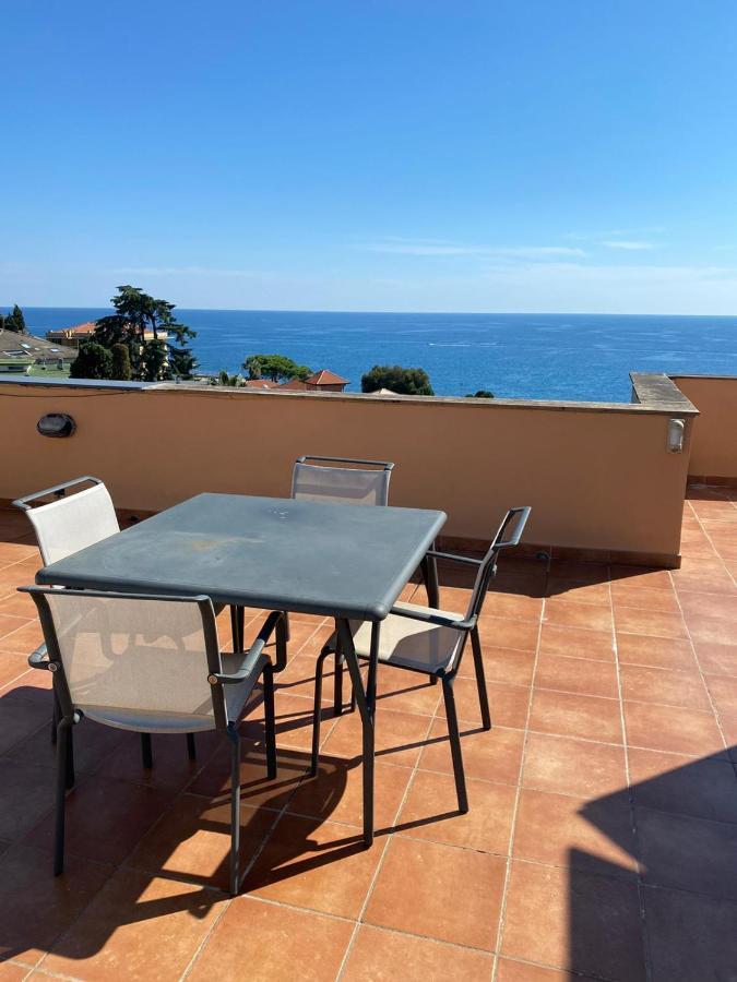 Welcome Riviera - Attico San Faustino 165 Mq Piu 110 Mq Di Terrazza- In Villa 700 ,Vista Mare Strepitosa-100 M Dalla Spiaggia-Parking Esclusivo Rapallo Bagian luar foto