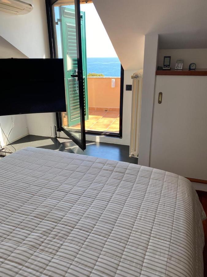 Welcome Riviera - Attico San Faustino 165 Mq Piu 110 Mq Di Terrazza- In Villa 700 ,Vista Mare Strepitosa-100 M Dalla Spiaggia-Parking Esclusivo Rapallo Bagian luar foto