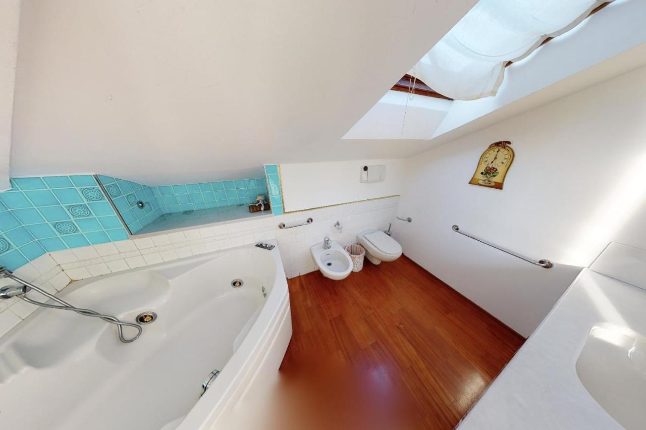 Welcome Riviera - Attico San Faustino 165 Mq Piu 110 Mq Di Terrazza- In Villa 700 ,Vista Mare Strepitosa-100 M Dalla Spiaggia-Parking Esclusivo Rapallo Bagian luar foto