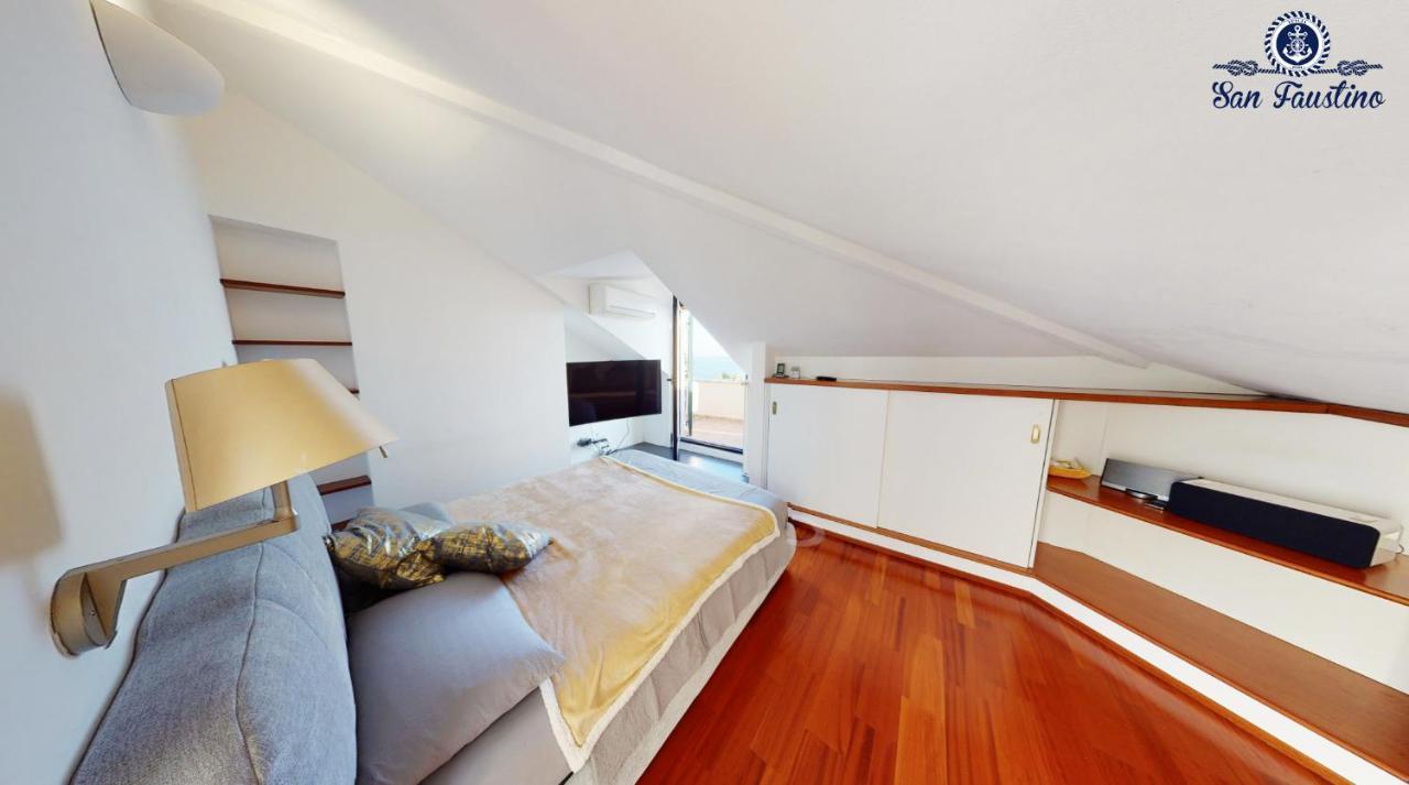 Welcome Riviera - Attico San Faustino 165 Mq Piu 110 Mq Di Terrazza- In Villa 700 ,Vista Mare Strepitosa-100 M Dalla Spiaggia-Parking Esclusivo Rapallo Bagian luar foto